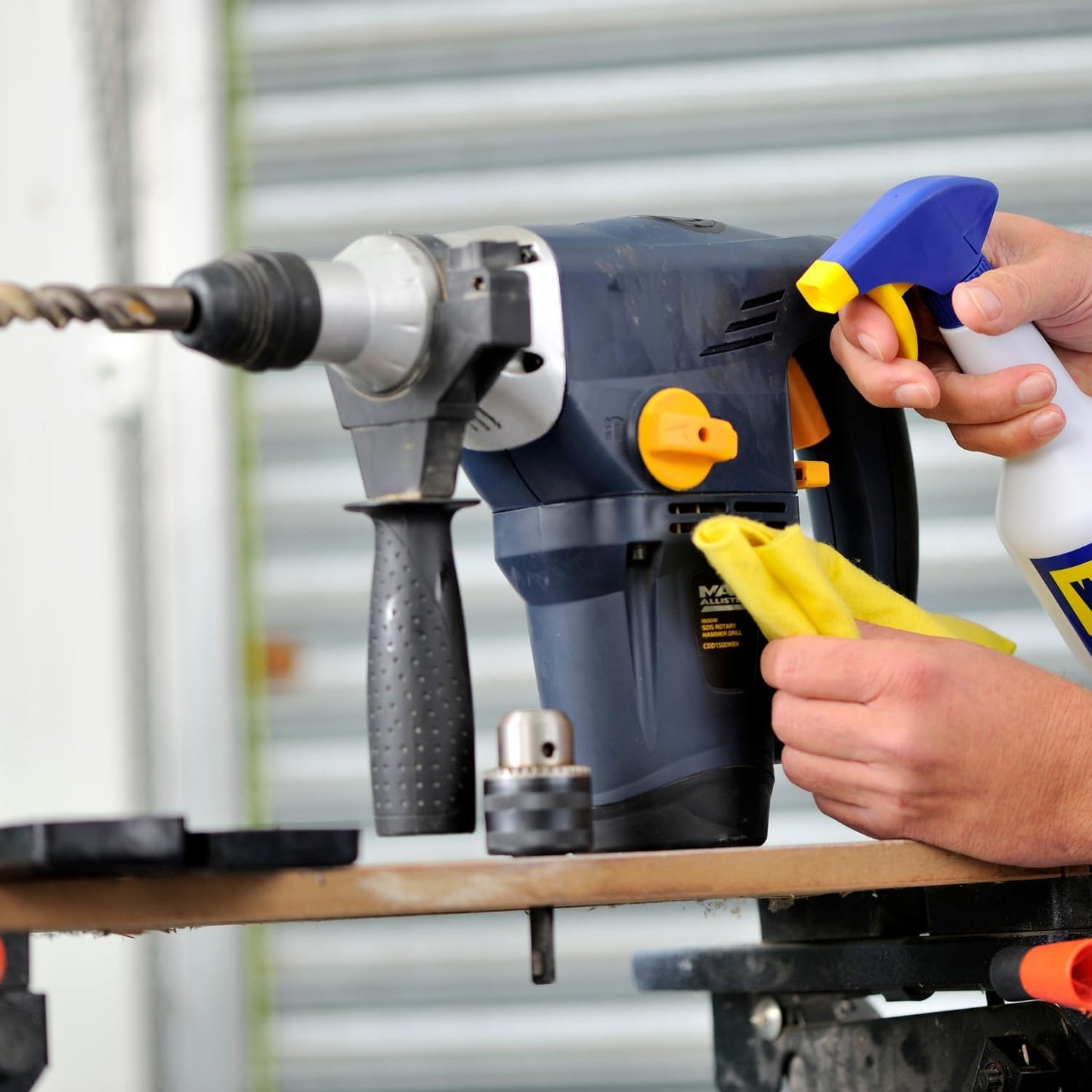 Aceite multiuso bidón 5L + pulverizador WD-40