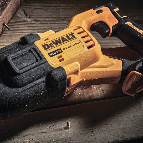 Sierra Sable sin Escobillas XR 18V Flexvolt Advantage con maletín Dewalt DCS386NT DEWALT - 12