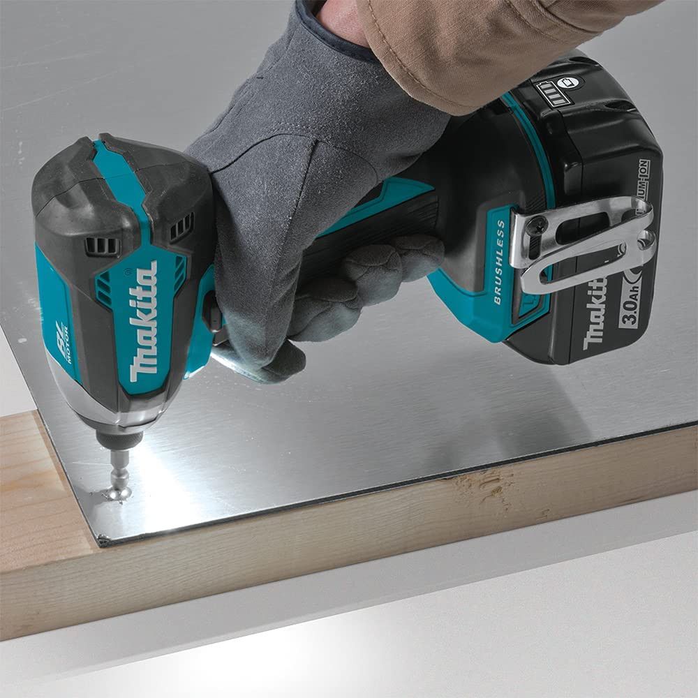 Kit Makita DHP482 Hammer Drill + DTD152 Impact Driver + 2bat 5Ah + charger + DLX2152BL2 bag