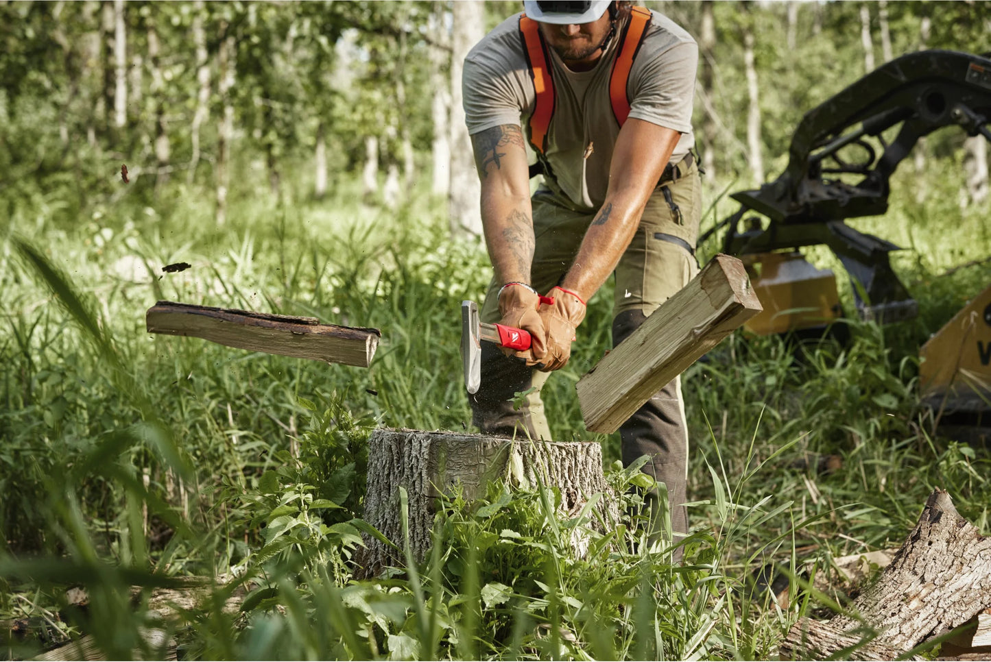 Hacha de acero forjado 40cm Milwaukee