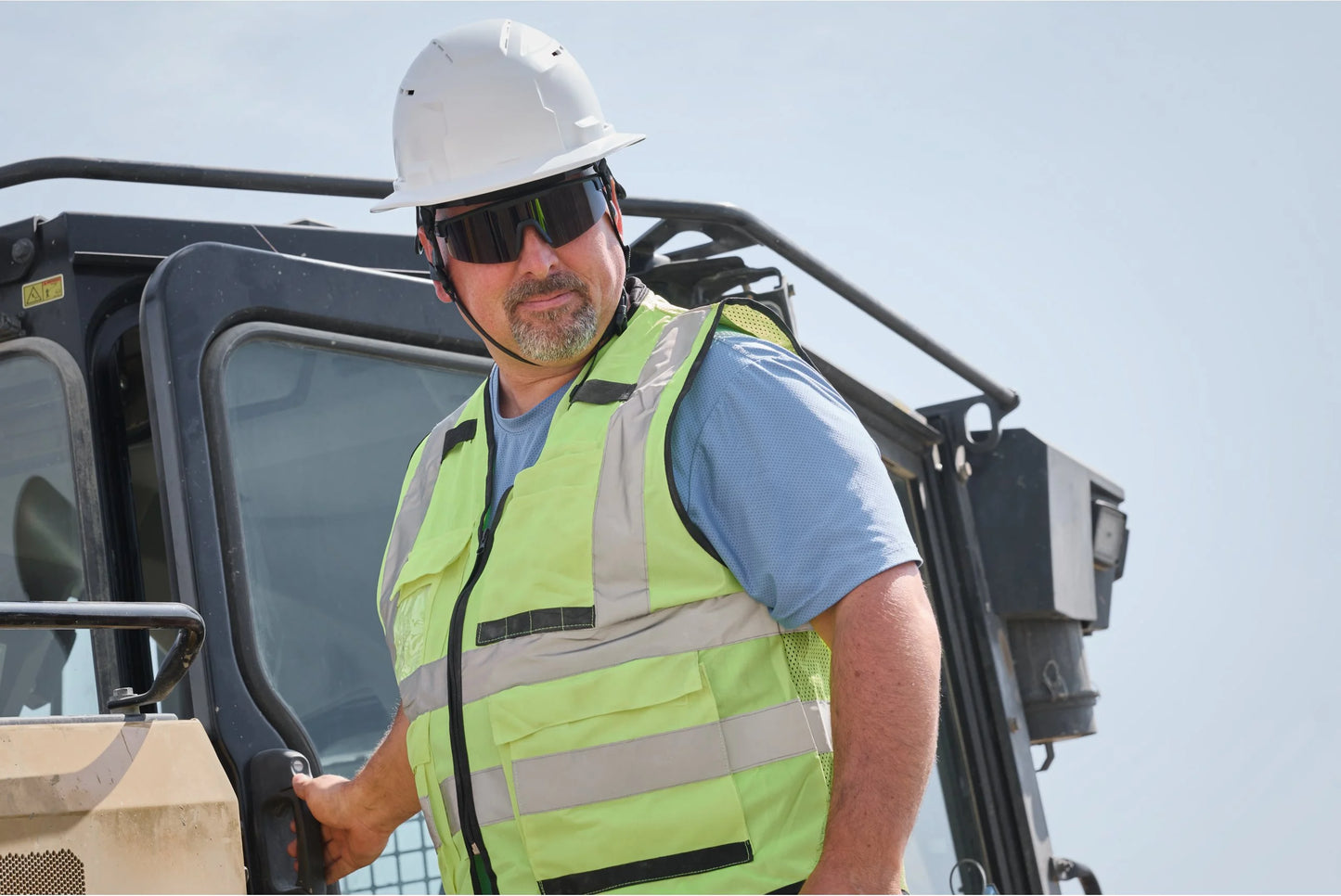 Milwaukee Large-Format Safety Glasses