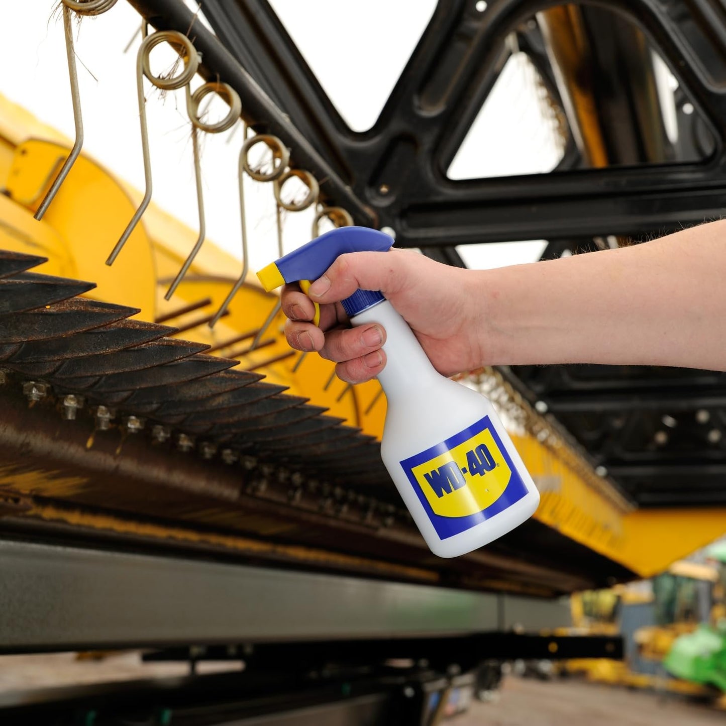 Multipurpose oil 5L can + WD-40 sprayer