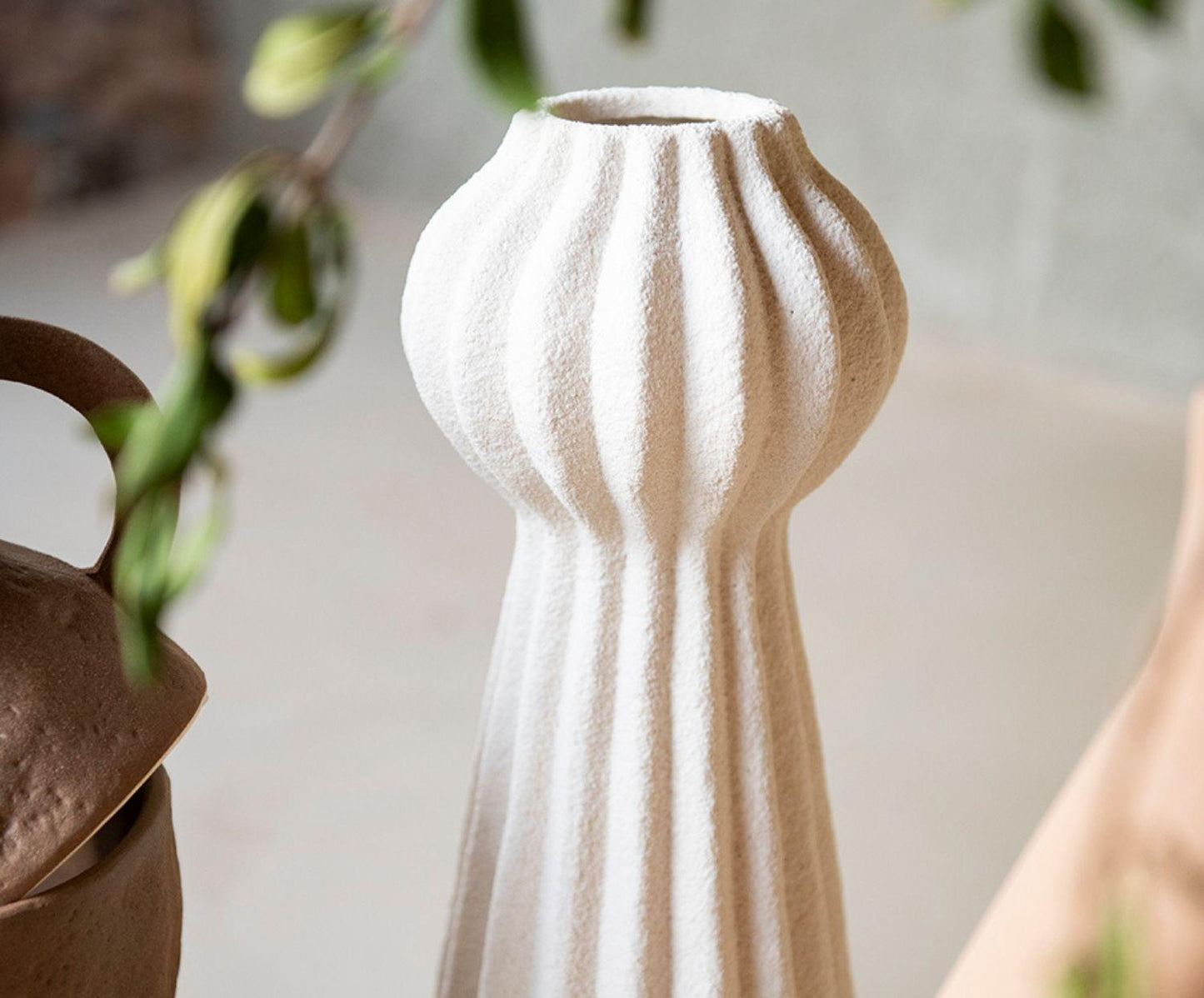 Jarrón decorativo de gres Kaduna blanco 30cm Andrea House