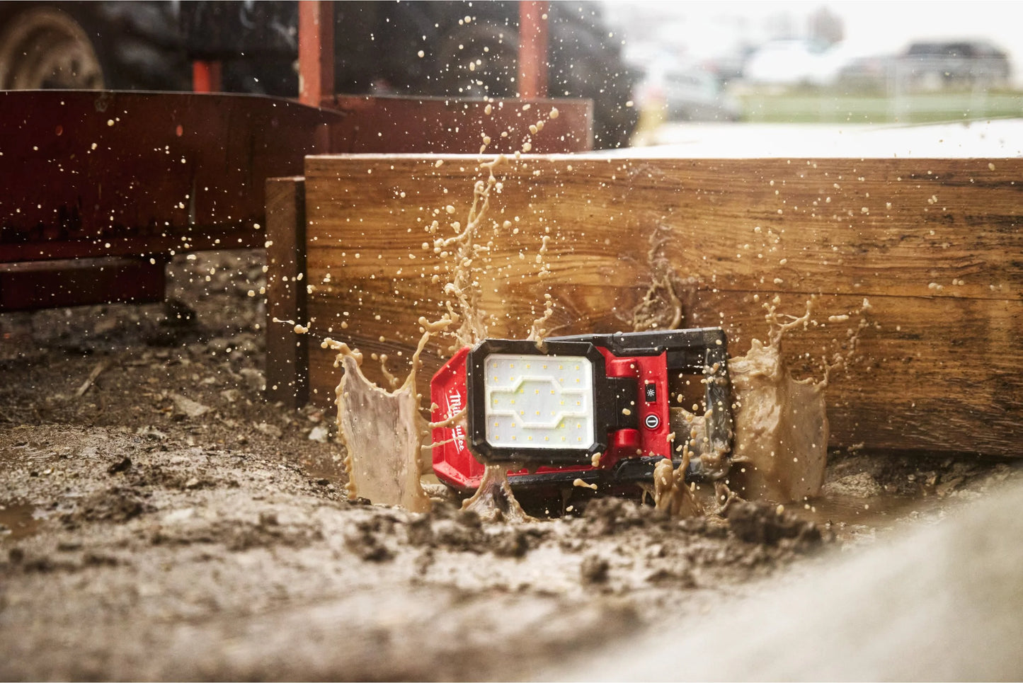 Milwaukee M18 PAL2-0 Pivoting Area Light